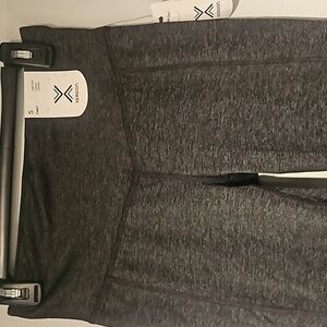 Xersion, size S, Capri train pants, grey
